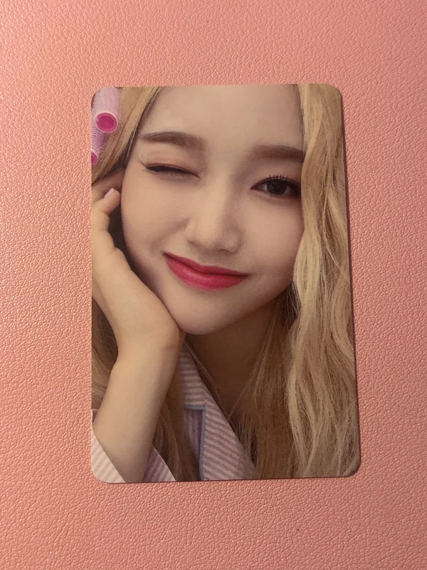 2020 LOONA SEASON'S GREETINGS