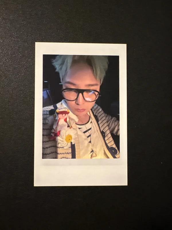 G-DRAGON 2025 WORLD TOUR [Ubermensch] REWARD