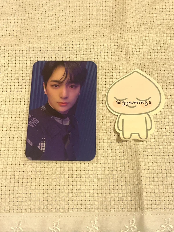 BREAKING DAWN Breaking Dawn Ver.