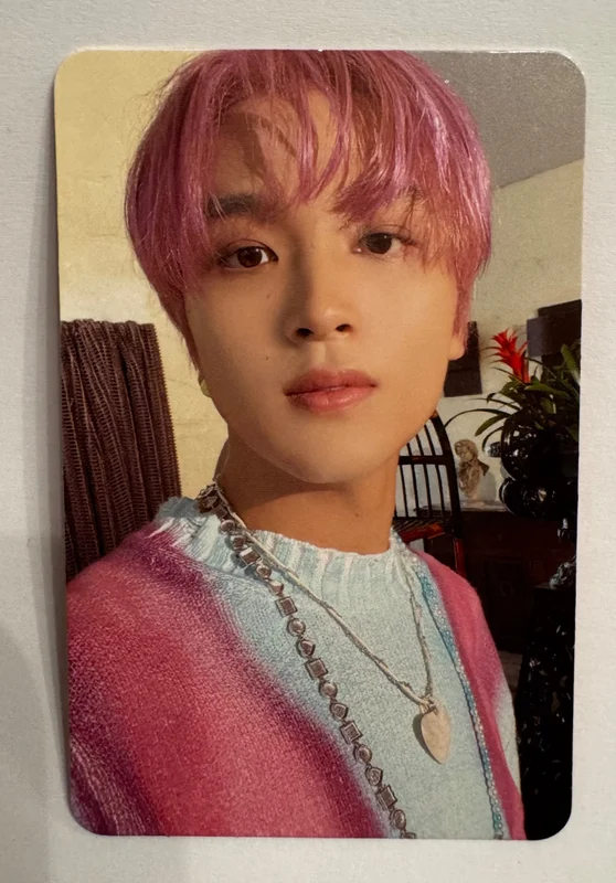 2 Baddies Photobook Ver. 2 Baddies Ver.