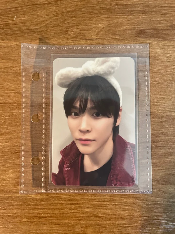RIIZE EUNSEOK 2023 PINK CHRISTMAS RANDOM PACK SPECIAL