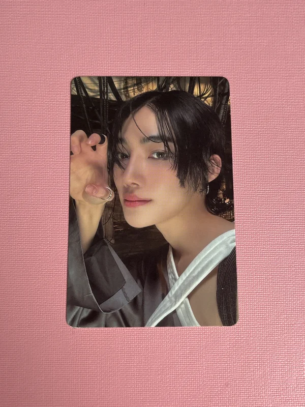 TRIGGER POP-UP STORE TRADING CARD