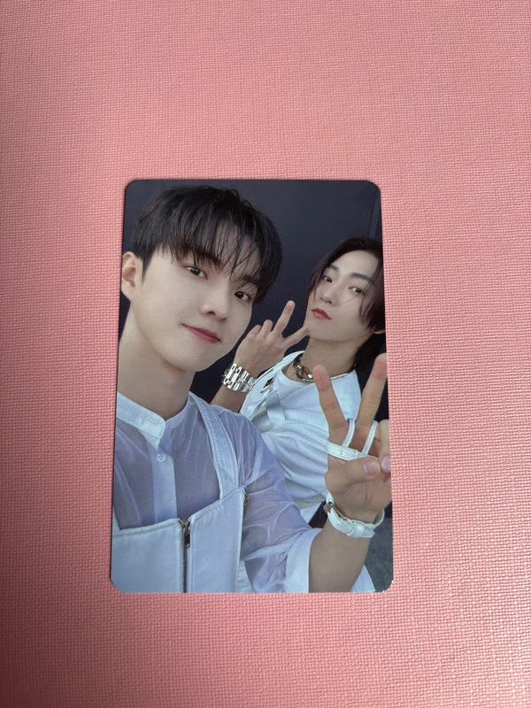 THE BOYZ WORLD TOUR : ZENERATION II Trading Card
