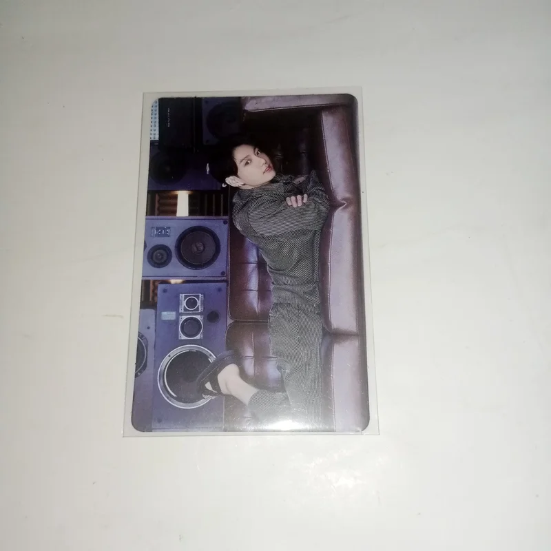 BTS BE essential Edition ラキドロ トレカ ジョングク BTS JUNGKOOK 'BE (Essential Edition)' Photocard | Sold by han_sy12