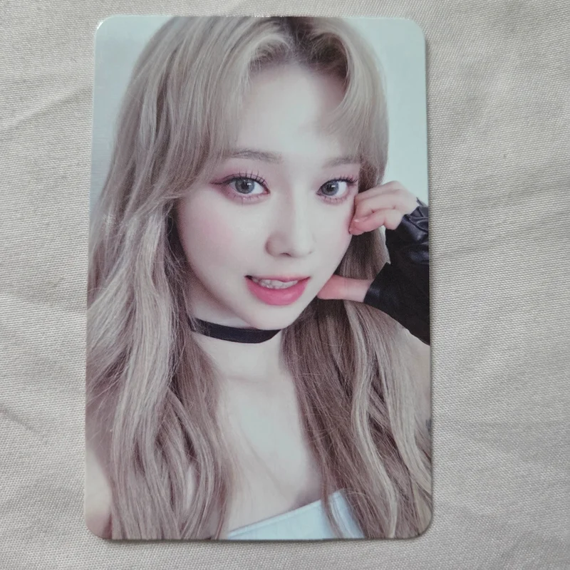 COME TO MY ILLUSION RANDOM TRADING CARD SET A ver.