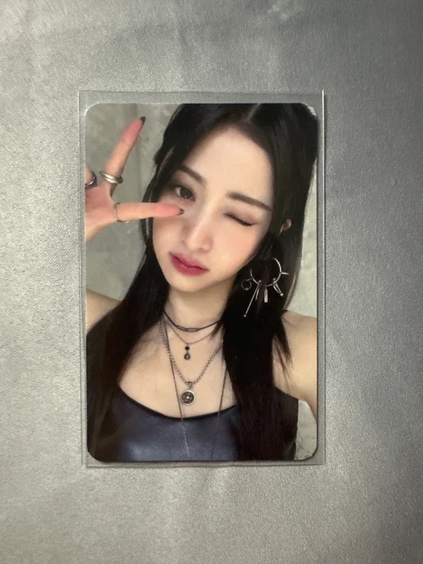 UNFORGIVEN WEVERSE ALBUMS Ver. COMEBACK SHOW SPECIAL PACKAGE