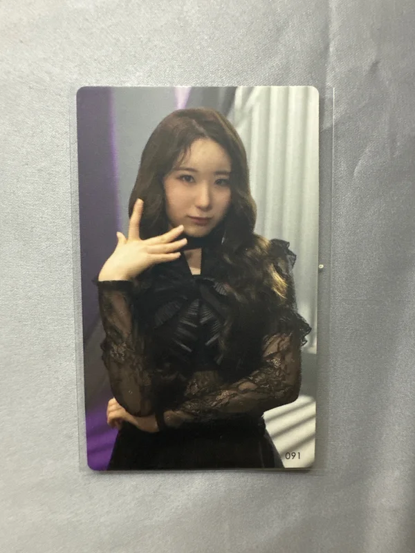 Vampire Random Photocard 091
