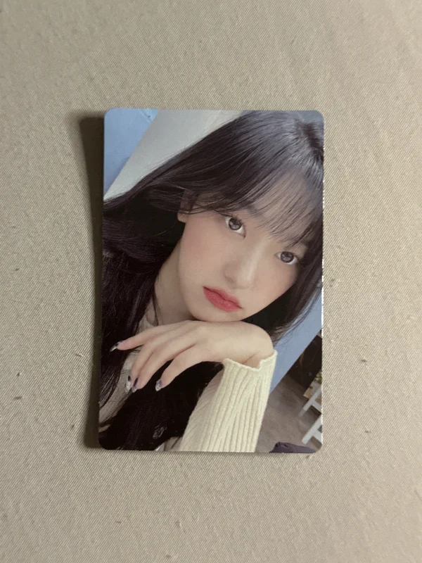 LOONAVERSE : FROM Trading Card