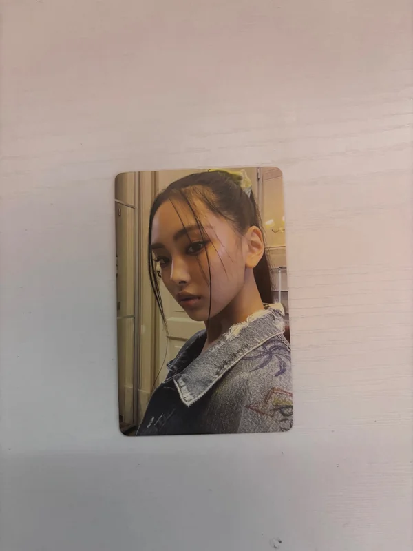 New Jeans Bluebook ver. NEWJEANS VER.