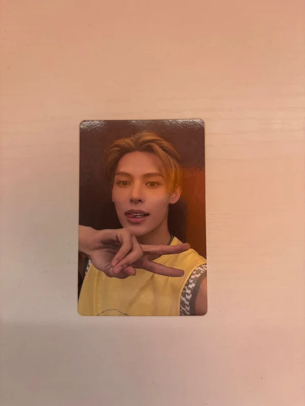 COLOR OUTSIDE THE LINES Scene 1 ver.