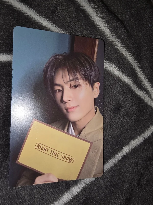 DESIRE : UNLEASH Weverse Albums ver.