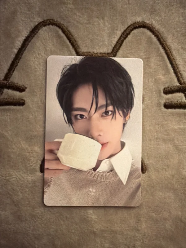 2025 SEASON'S GREETINGS OUR Season APPLEMUSIC