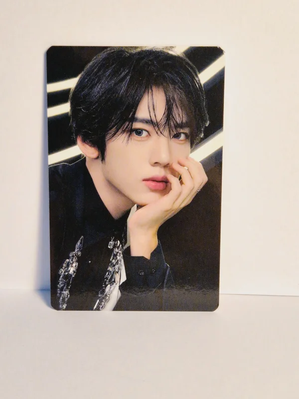2024 ZEROBASEONE THE FIRST TOUR TIMELESS WORLD IN SEOUL TRADING CARD A VER.