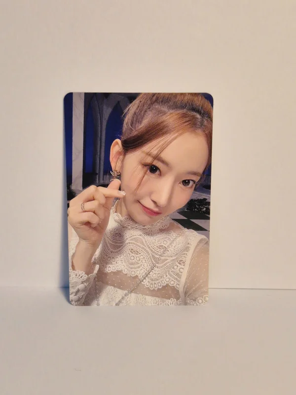 FEARLESS (Japanese ver.) PHOTO CARD