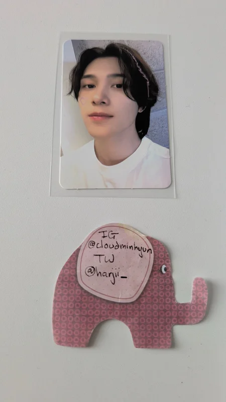 2024 SEASON'S GREETINGS RANDOM TRADING CARD