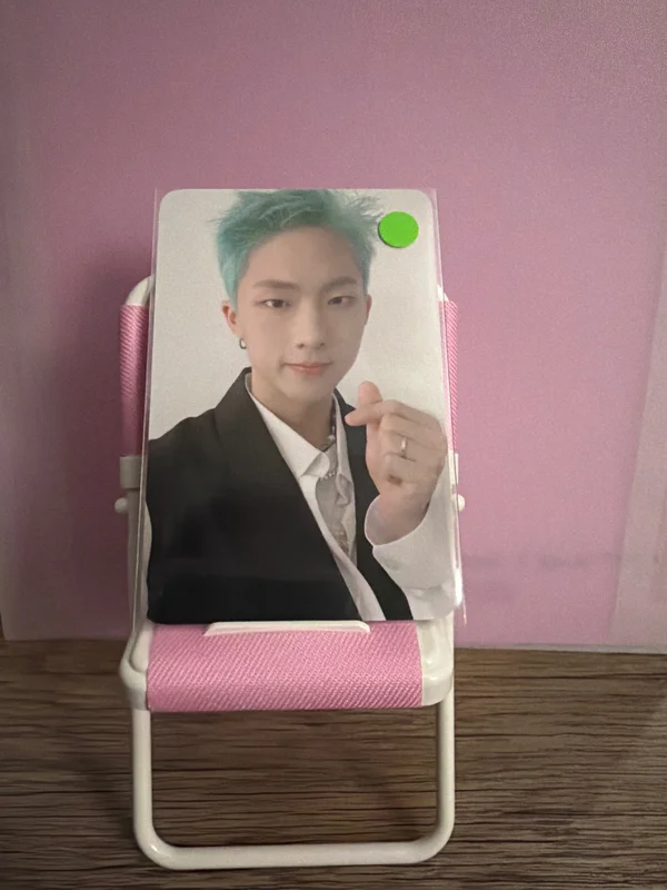 P1ustage H : PEACE HARD PHOTO CARD HOLDER