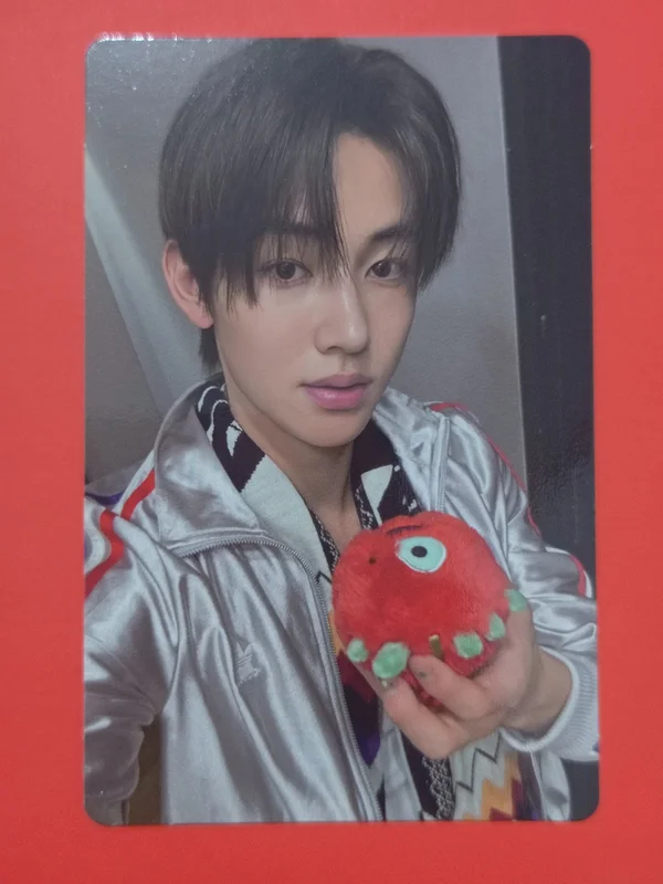 GREENGREEN CORTIS Ball REDRED ver.