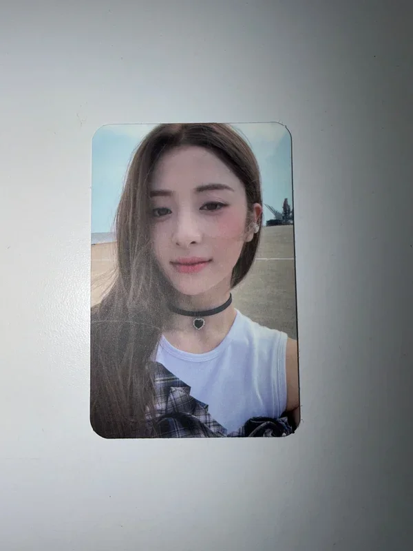 ANTIFRAGILE Weverse Albums Ver.