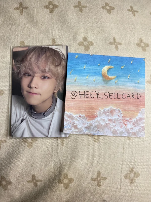 DESIRE : UNLEASH Weverse Albums ver.