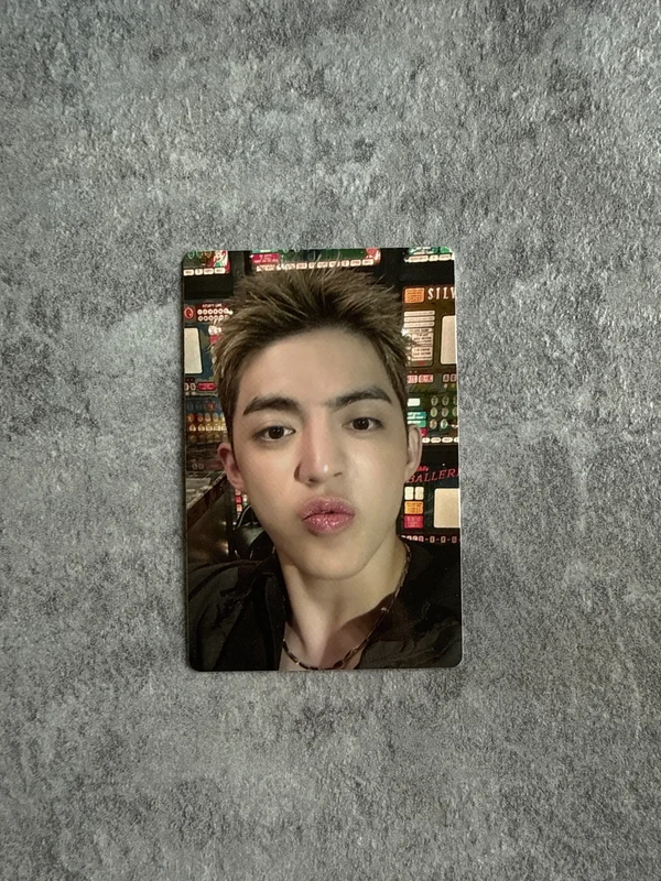HYPE VIBES WEVERSE US Exclusive