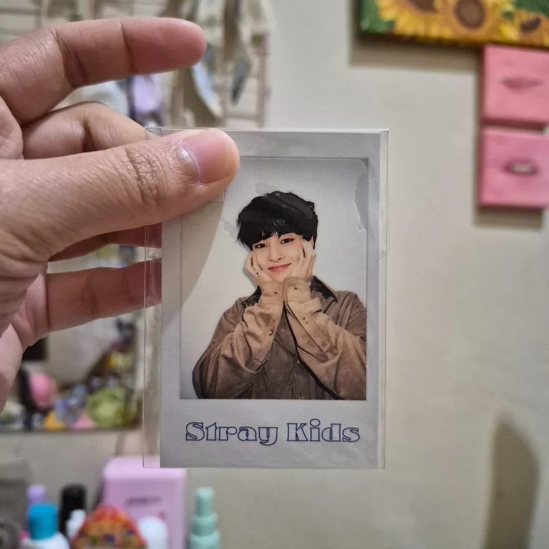 2022 SEASON'S GREETINGS Room,mates