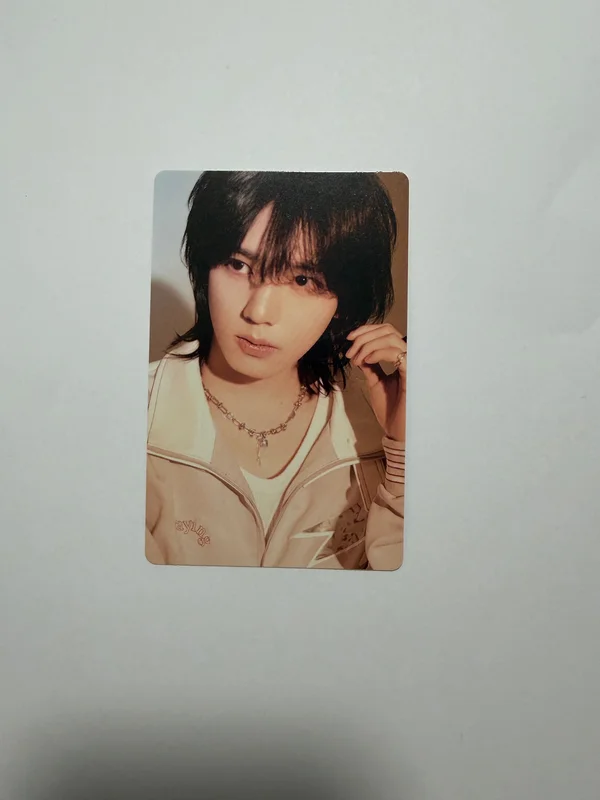 NEVER SAY NEVER LENTICULAR KEYRING Ver.