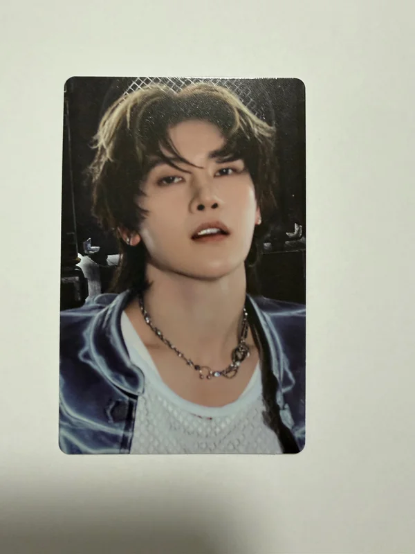 NEVER SAY NEVER LENTICULAR KEYRING Ver.