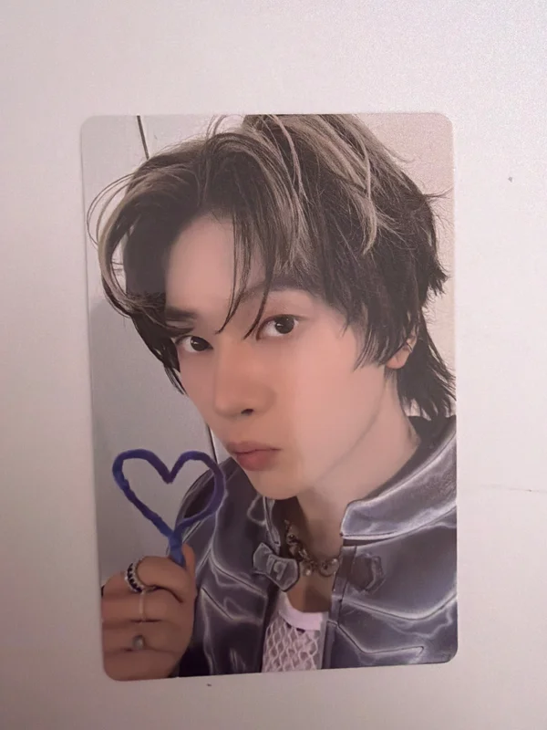 NEVER SAY NEVER LENTICULAR KEYRING Ver.