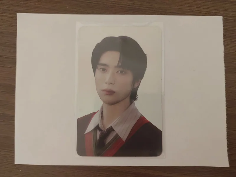 J POSTCARD + HOLOGRAM PHOTO CARD SET