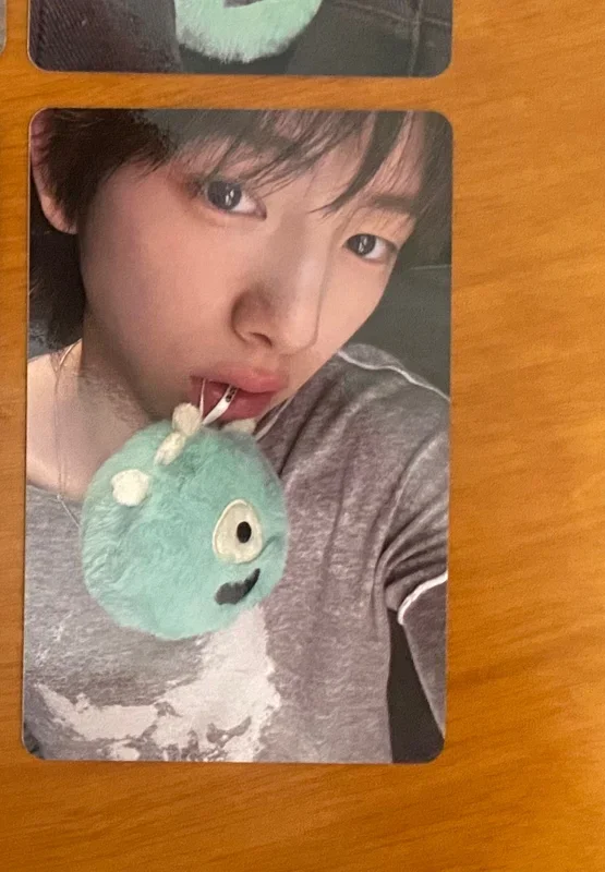 COLOR OUTSIDE THE LINES CORTIS Ball ver.