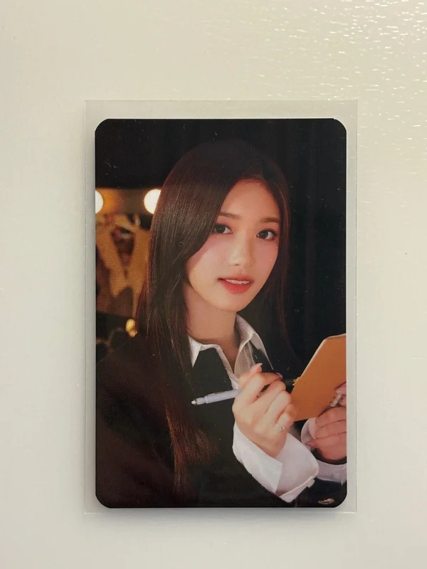 2024 IVE 2nd FANMEETING [MAGAZINE IVE] RANDOM PHOTOCARD PACK