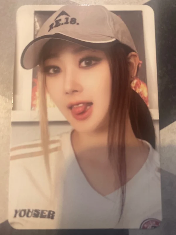 MY WORLD TRADING CARD SET B