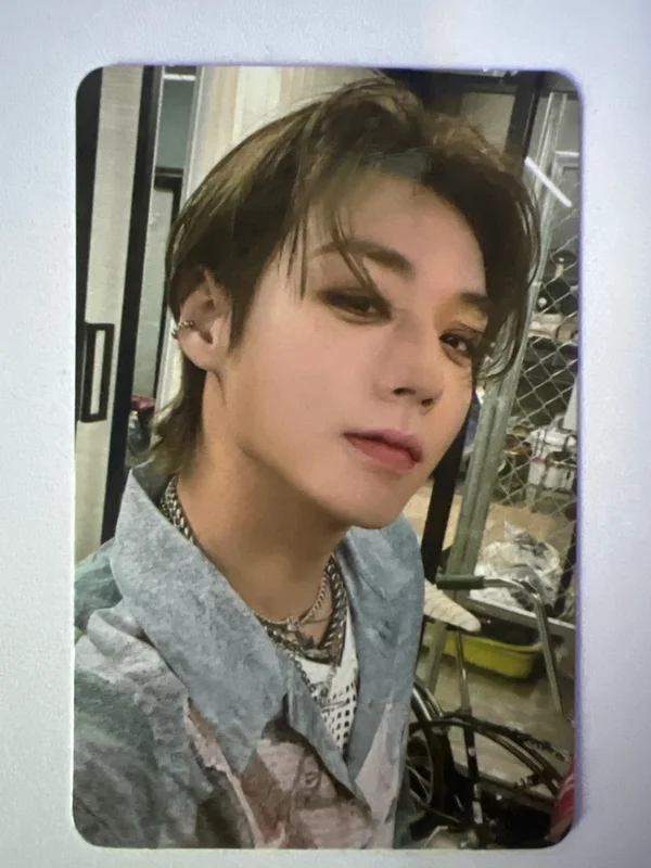 Blank or Black BLANK SPACE VER.