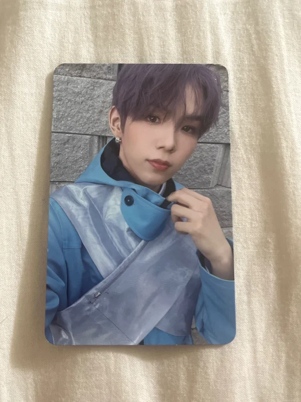 Universe Photo Book Ver.