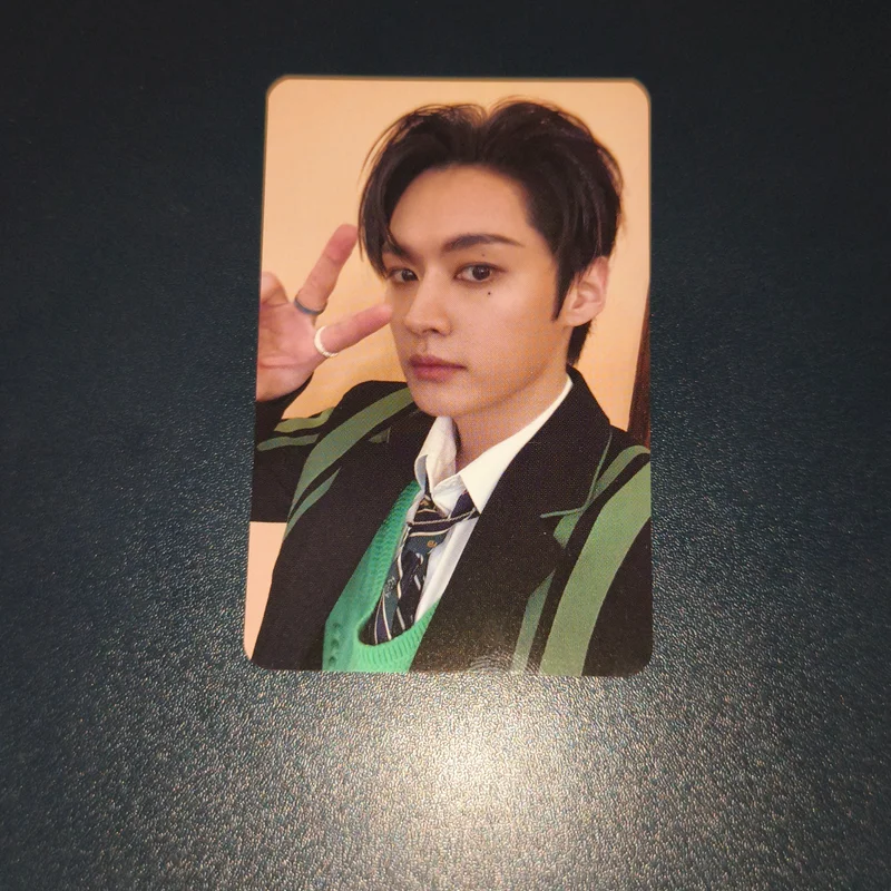 ATE BINDER & PHOTOCARD SET