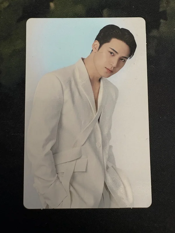 SEVENTEEN WORLD TOUR [NEW_] Trading Card Set