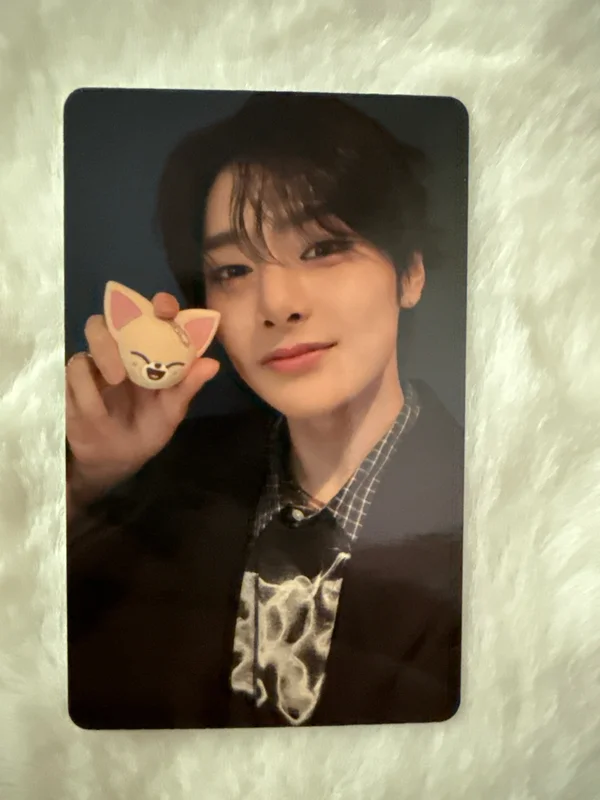 SKZOO TAMAGOTCHI & CASE SET