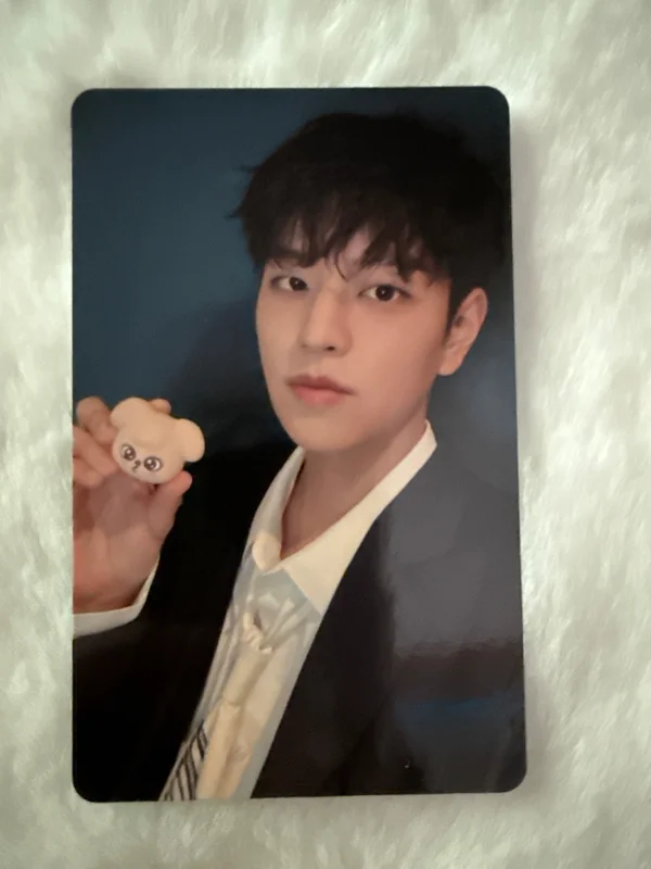 SKZOO TAMAGOTCHI & CASE SET