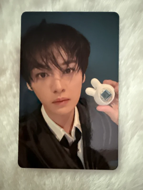 SKZOO TAMAGOTCHI & CASE SET