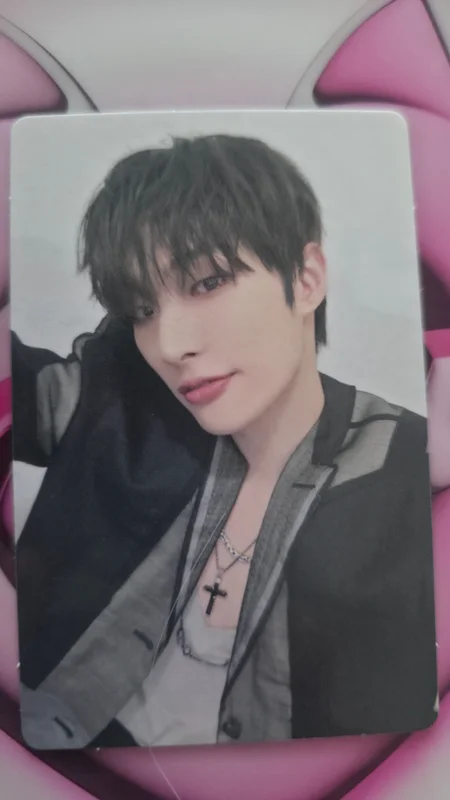 GOLDEN HOUR : Part.1 hello82