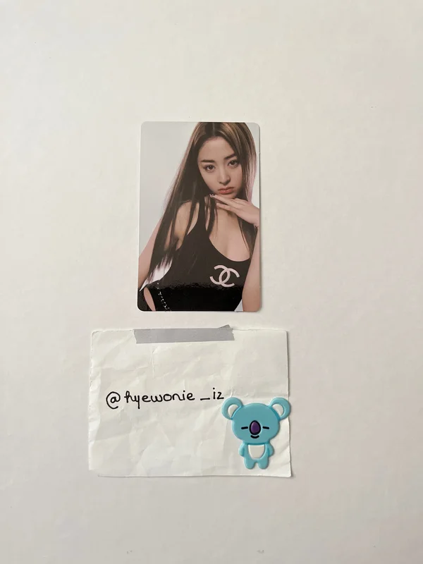 FEARLESS Monochrome Bouquet Ver.