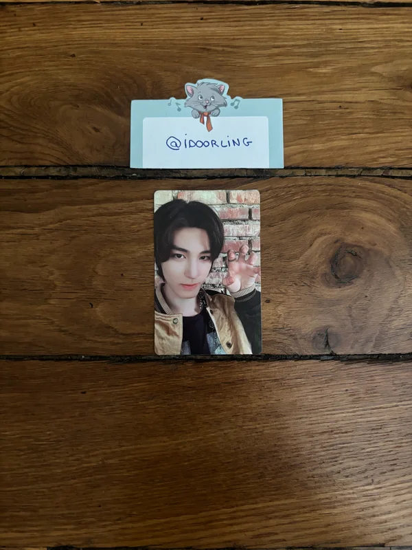 1st EP [WHY..] LETTER ver.