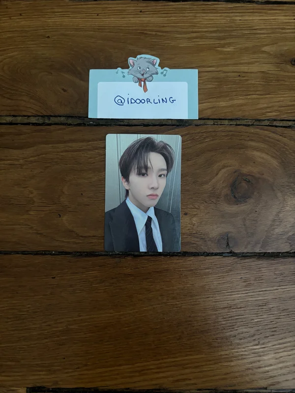 1st EP [WHY..] Weverse Albums ver.