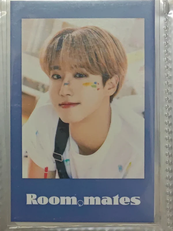 2022 SEASON'S GREETINGS Room,mates