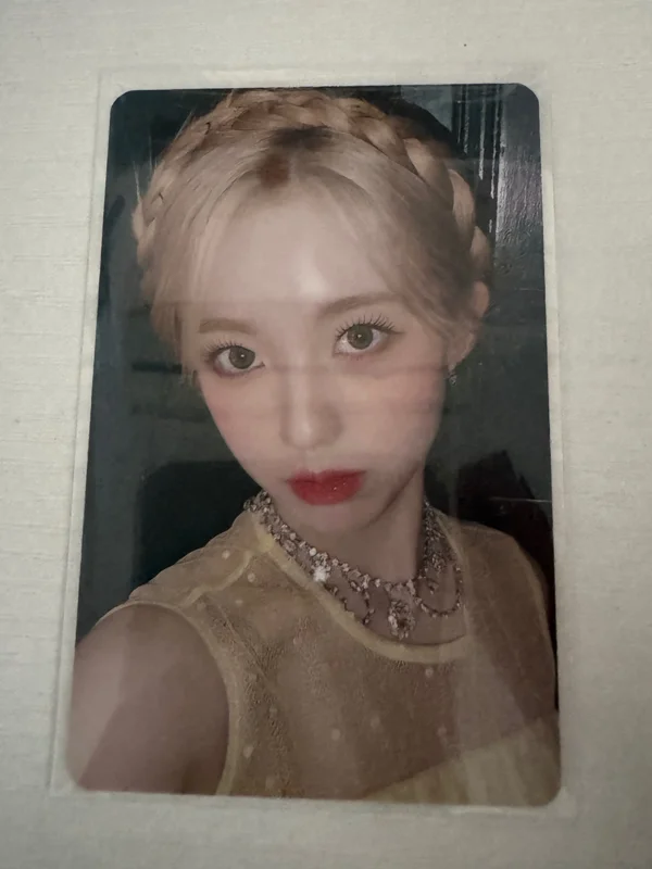 YESEO Dazzling Girls in London MINI L-HOLDER & PHOTOCARD SET