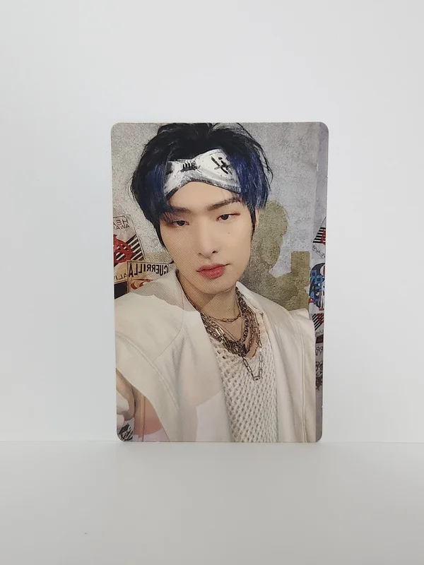 THE WORLD EP.1 : MOVEMENT DIGIPAK VER. hello82