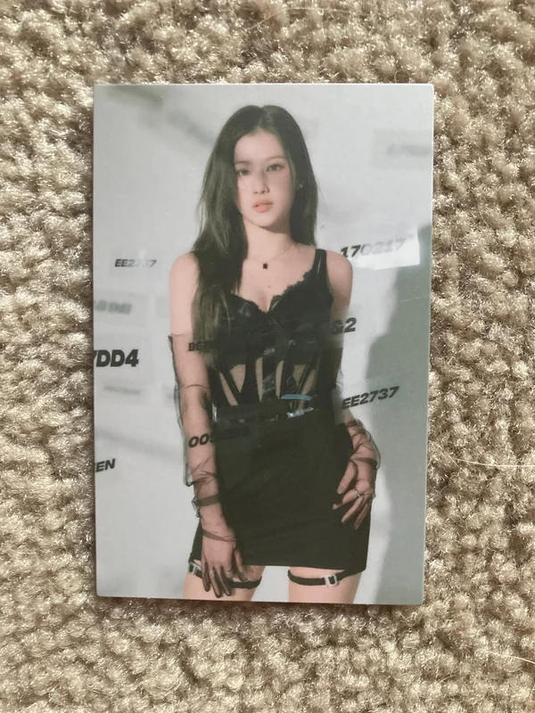 BETWEEN 1&2 MESSAGE PHOTOCARD