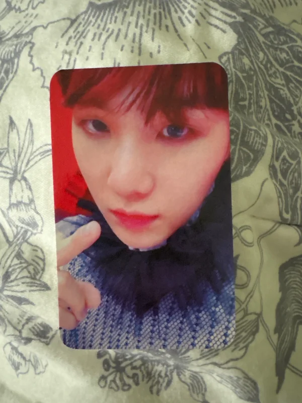 LOVE YOURSELF 'Answer'