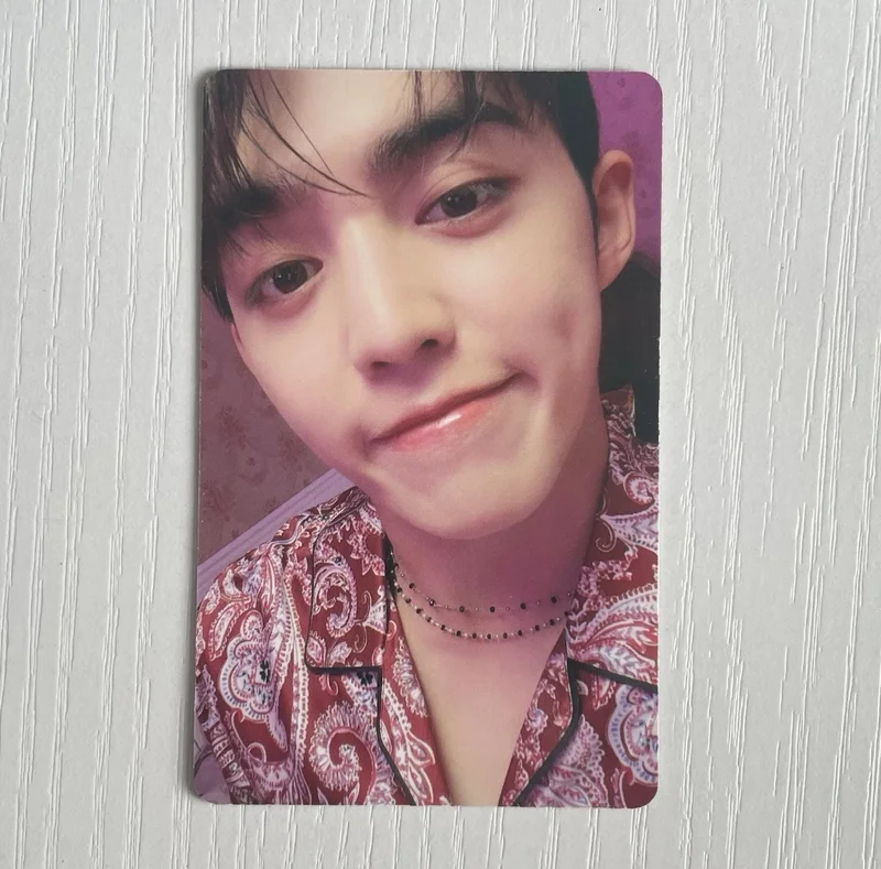 SEVENTEEN 2023 SEASON'S GREETINGS