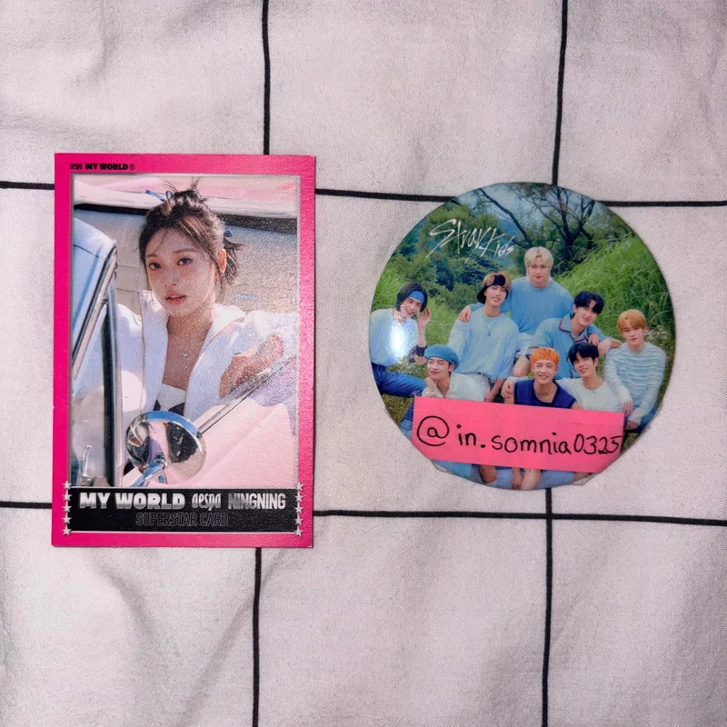 MY WORLD Zine Ver. Trading Card Set